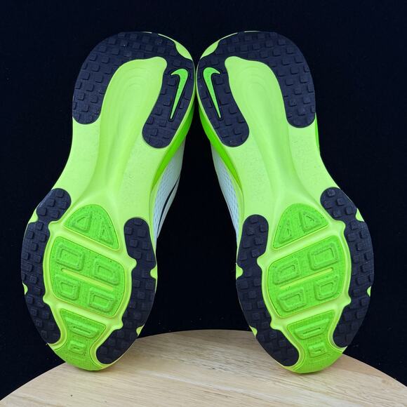 Nike Vomero 18 Electric Green Volt Black HM6803-100 Men\'s Size 8 Band New main image 7
